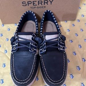 SPERRY SONGFISH STRIPE NAVY 🛥️⚓️🚤  WOMEN USA ➡️ Size 7M